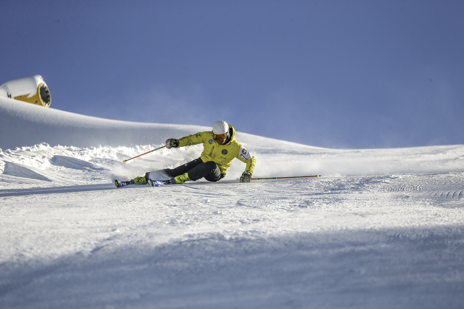 Corso di sci a Foppolo con gruppo sulla neve